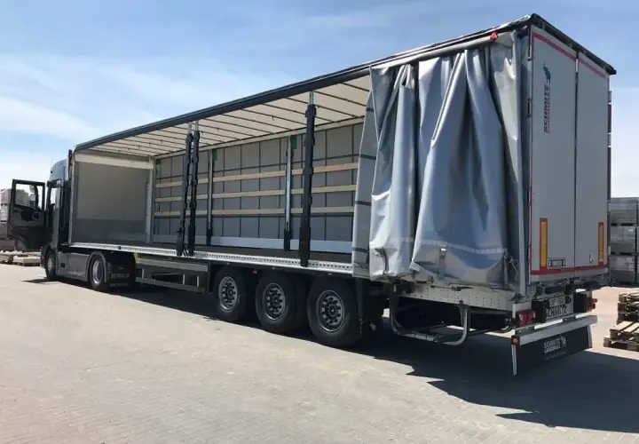 Ile LDM ma naczepa? Odkryj 13,6 LDM i tajniki transportu
