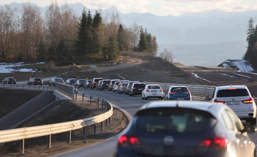 Zakopianka bez korków? Wybierz najlepszą trasę do Zakopanego