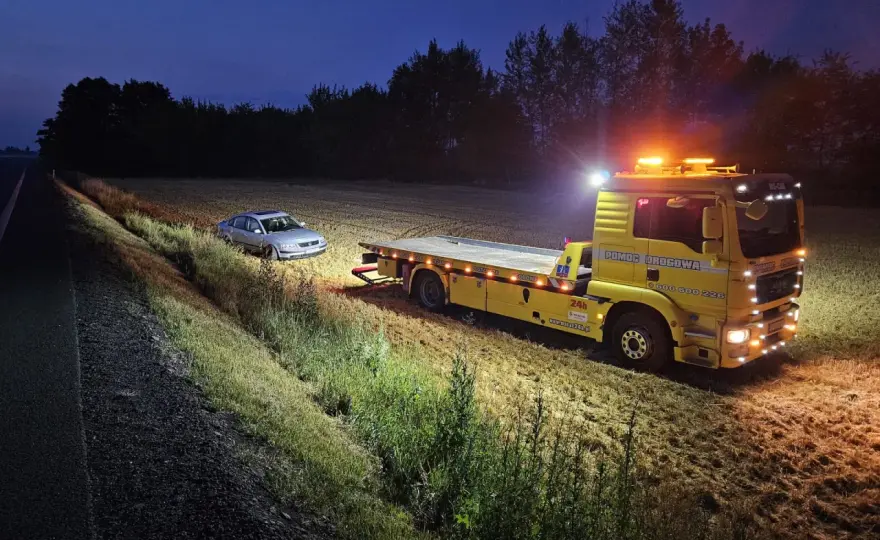 Awaria na autostradzie? Sprawdź, jak bezpiecznie wezwać pomoc!