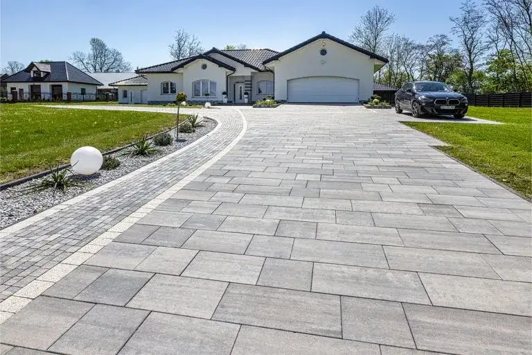 inspiracje podjazdy kostka brukowa i asfalt