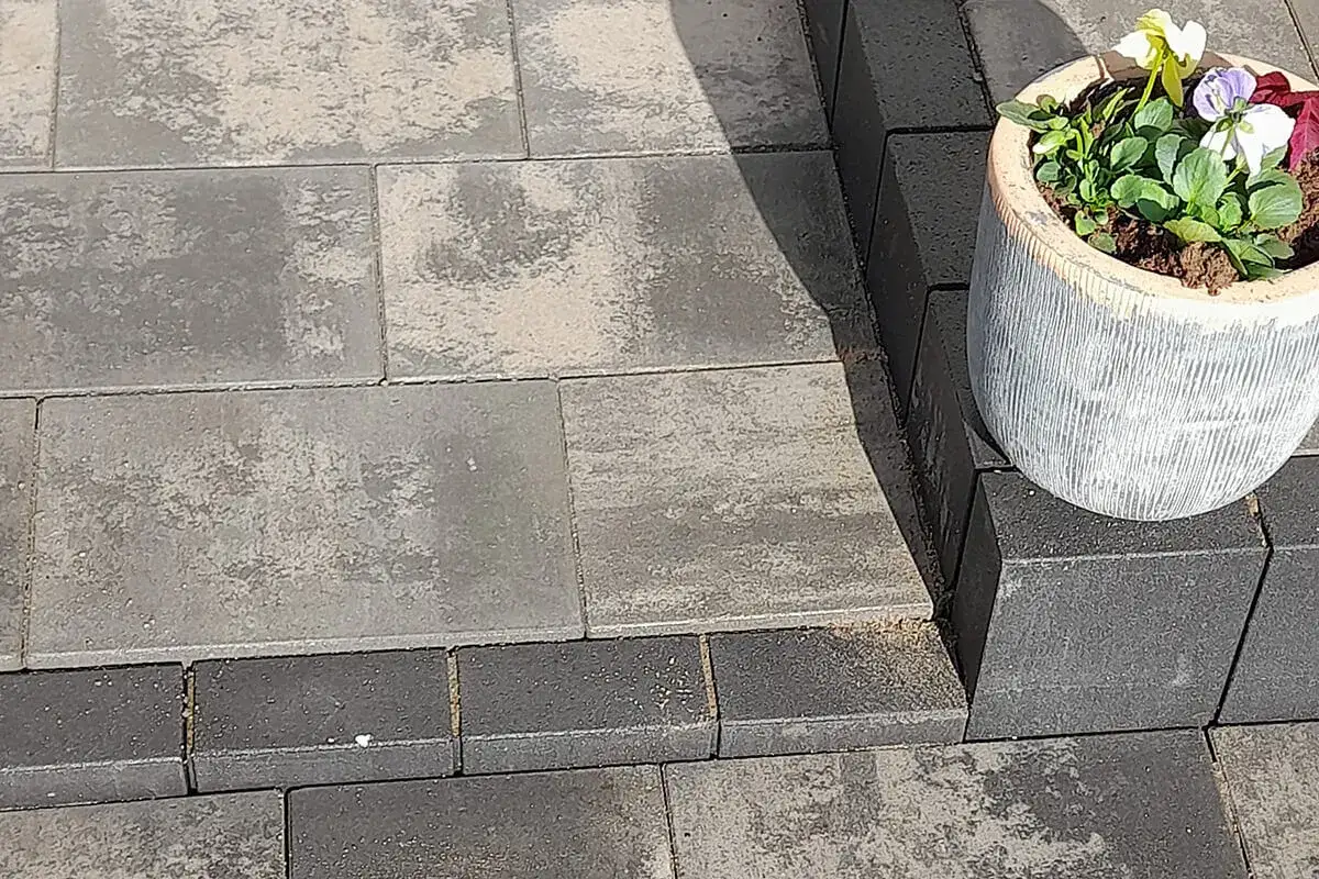 Rodzaje kostki brukowej, materiały na chodnik