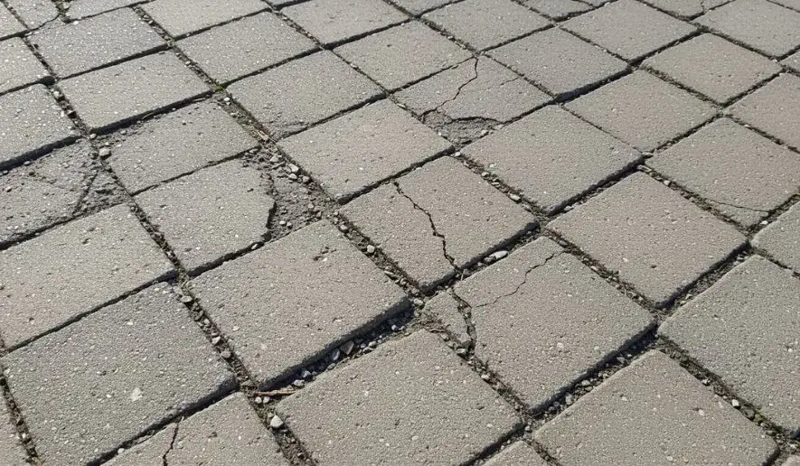 odporność kostki brukowej na mróz i asfaltu na upał